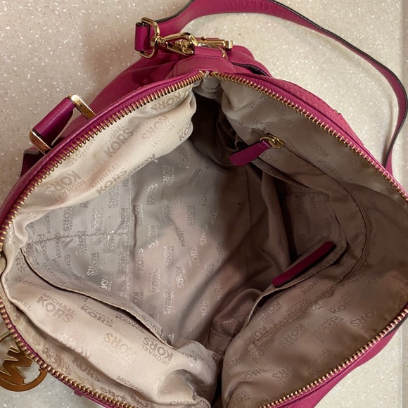 MICHAEL KORS BEAUTIFUL PINK LEATHER PURSE - Picture 7 of 13